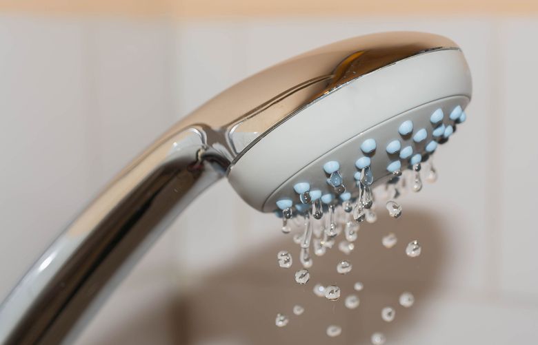 Low-flow shower heads save water across the country. (Getty Images)