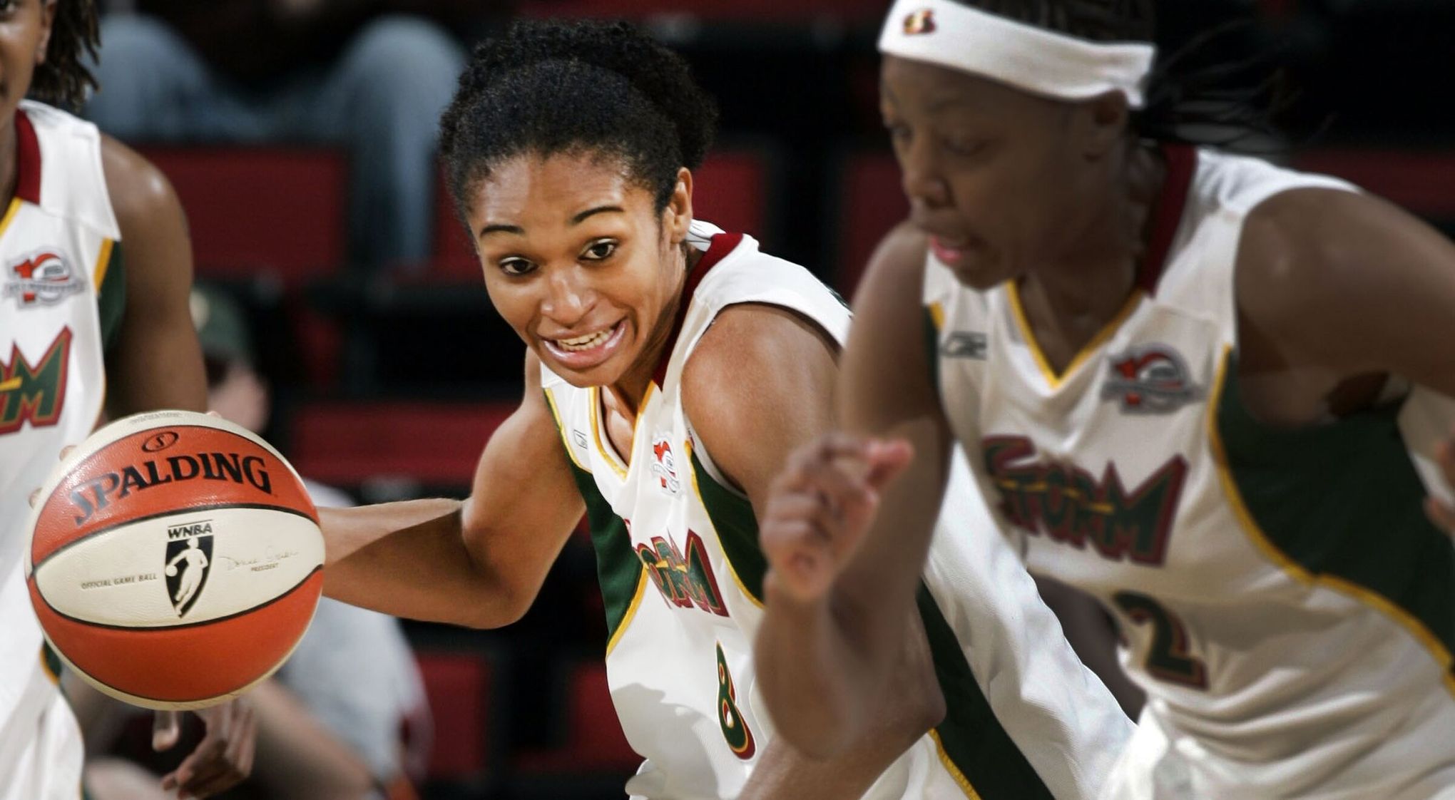 Photo of No. 19: Iziane Castro Marques
