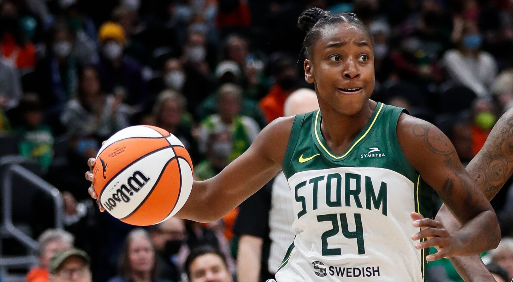 Photo of No. 4: Jewell Loyd