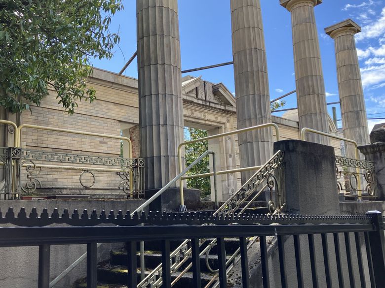 The original columns of Temple De Hirsch Sinai, along with the entrance stairs and lower-floor facade, were preserved. (Lawrence Kreisman)