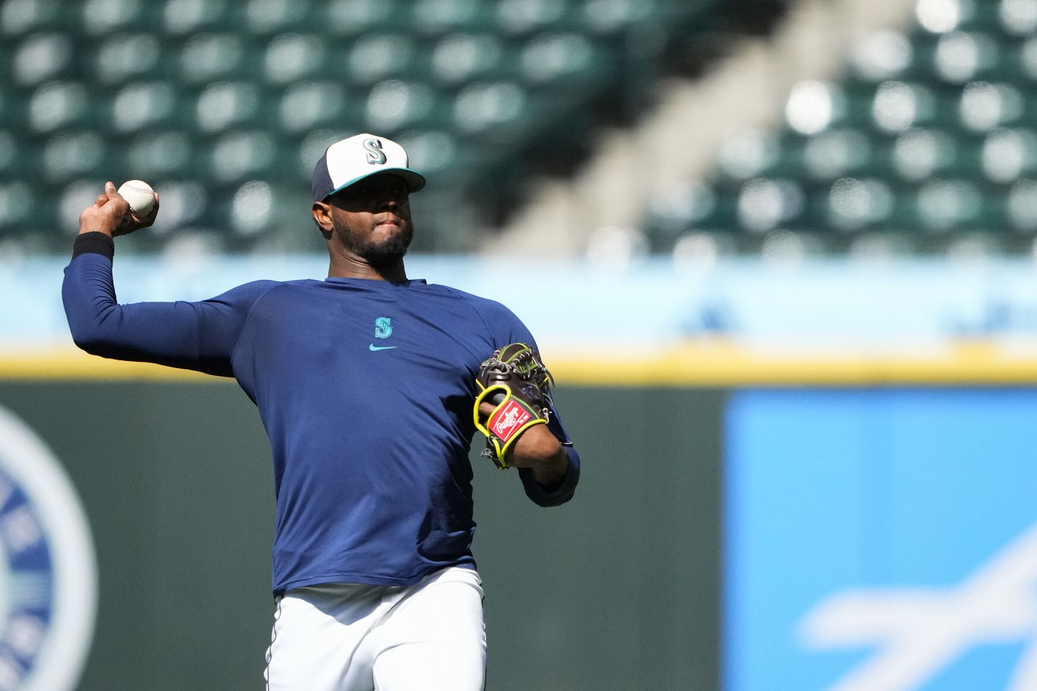 Mariners reliever Gregory Santos clears major hurdle in his rehab |  Notebook | The Seattle Times