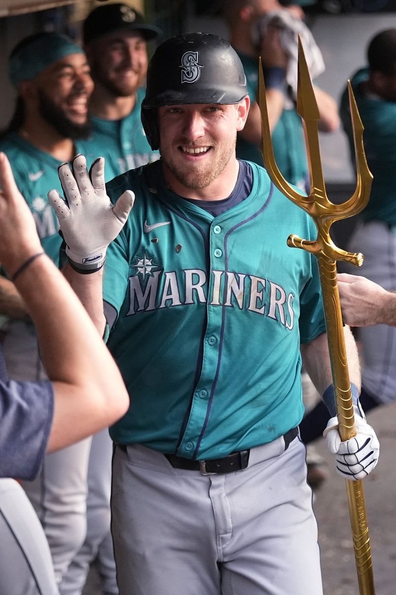 Mariners club 3 homers, 9 extra-base hits in win over Guardians | The  Seattle Times