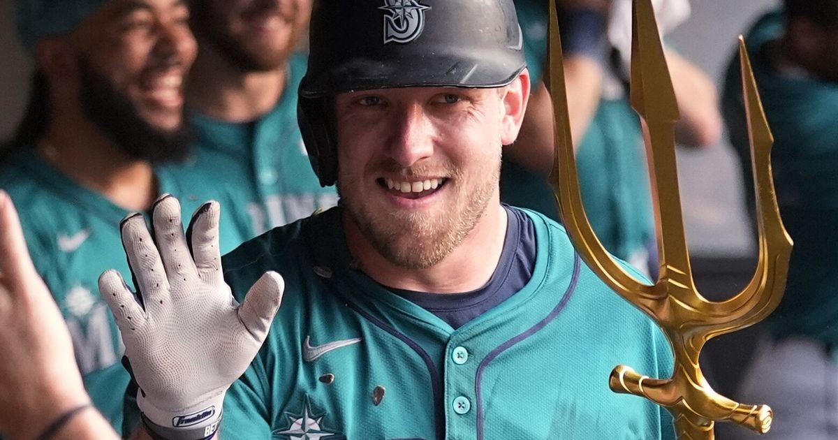 Luke Raley’s ‘football mentality’ catching on in Mariners’ clubhouse