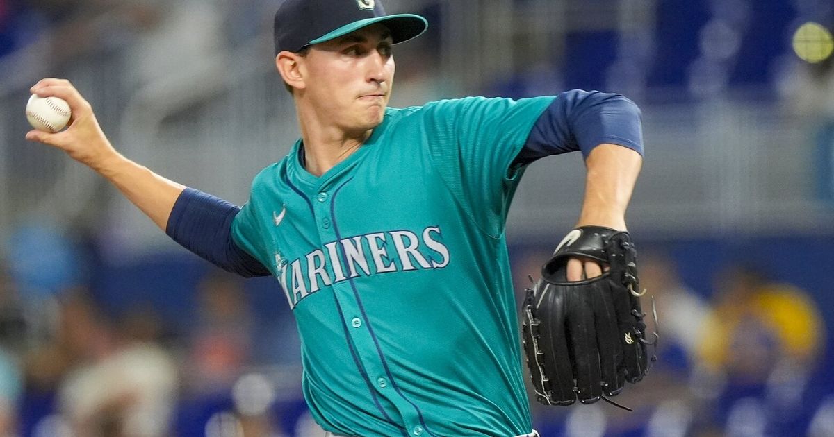 Mariners can’t find clutch hit late, lose to Marlins in 10 innings