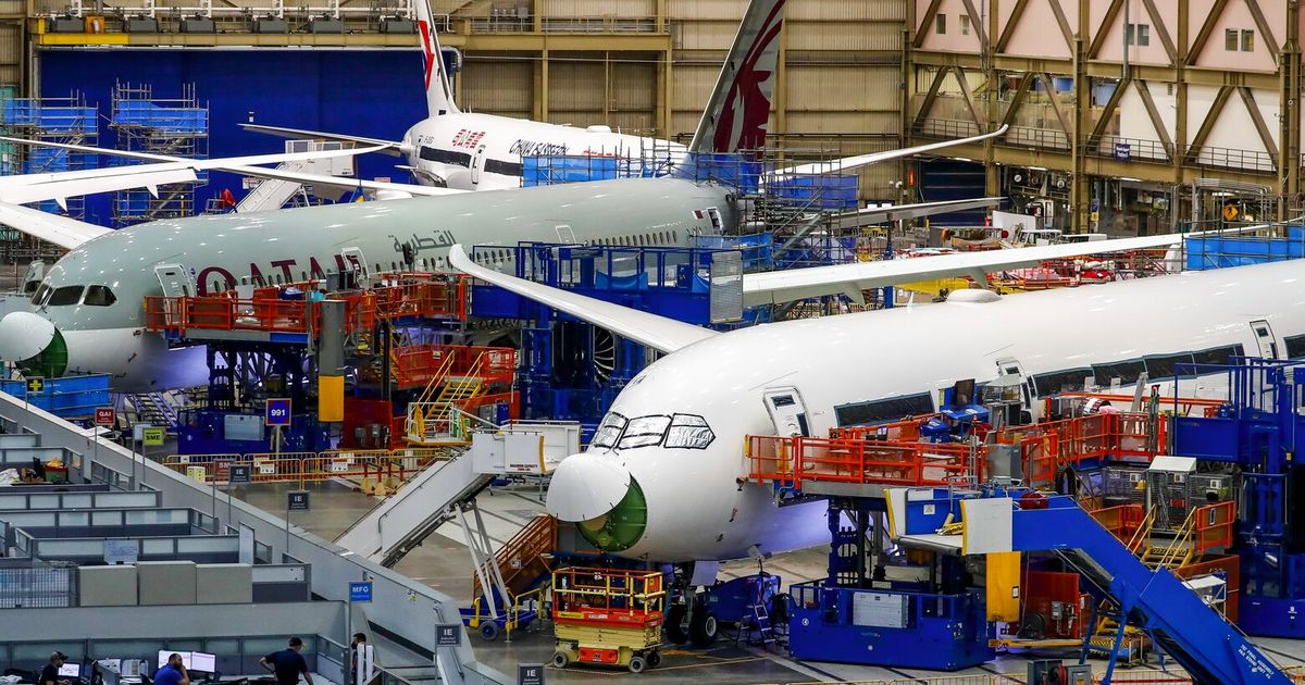 Ein ehemaliger Mitarbeiter eines Boeing-Subunternehmers sagte, die Meldung eines Problems mit einer 787 habe zu seiner Entlassung geführt