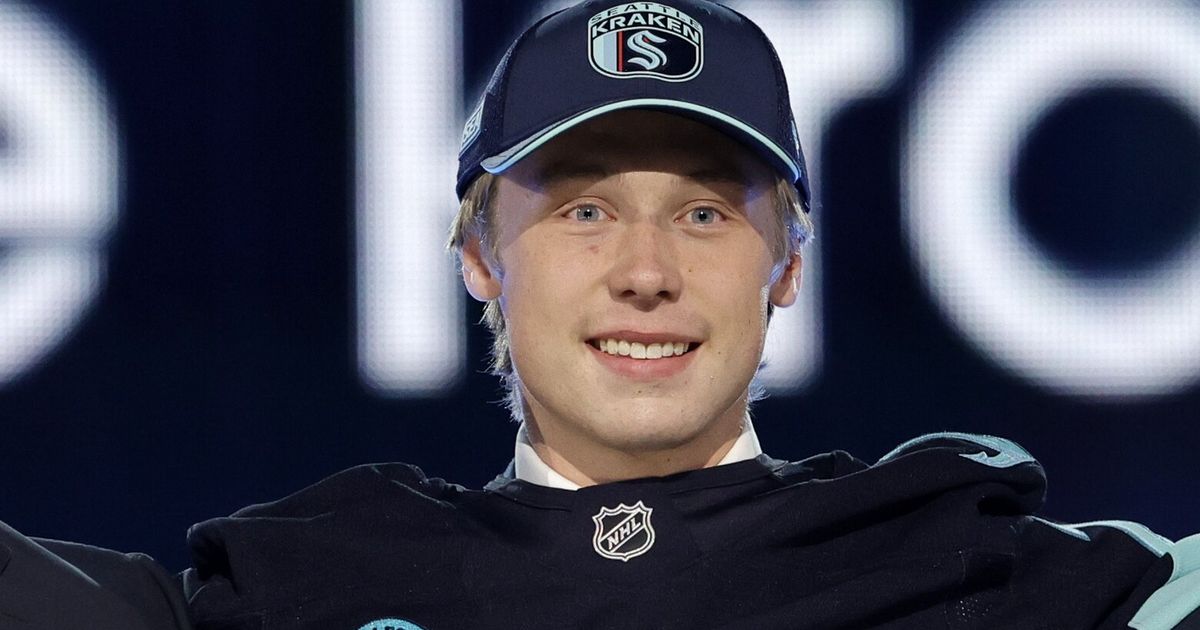 Kraken select center Berkly Catton with No. 8 overall pick in NHL draft