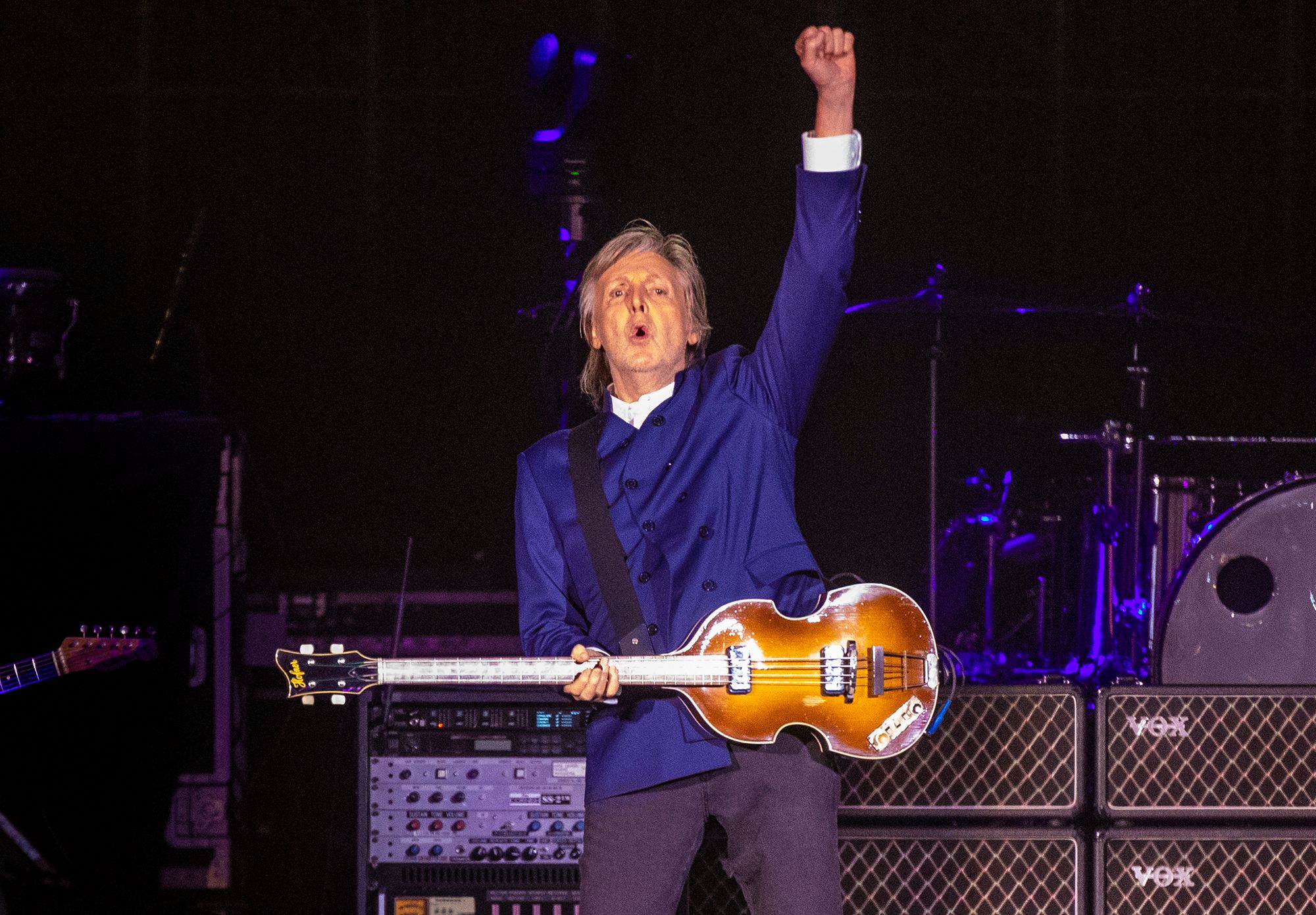 Paul McCartney turns 82 with birthday wishes from Julian Lennon
