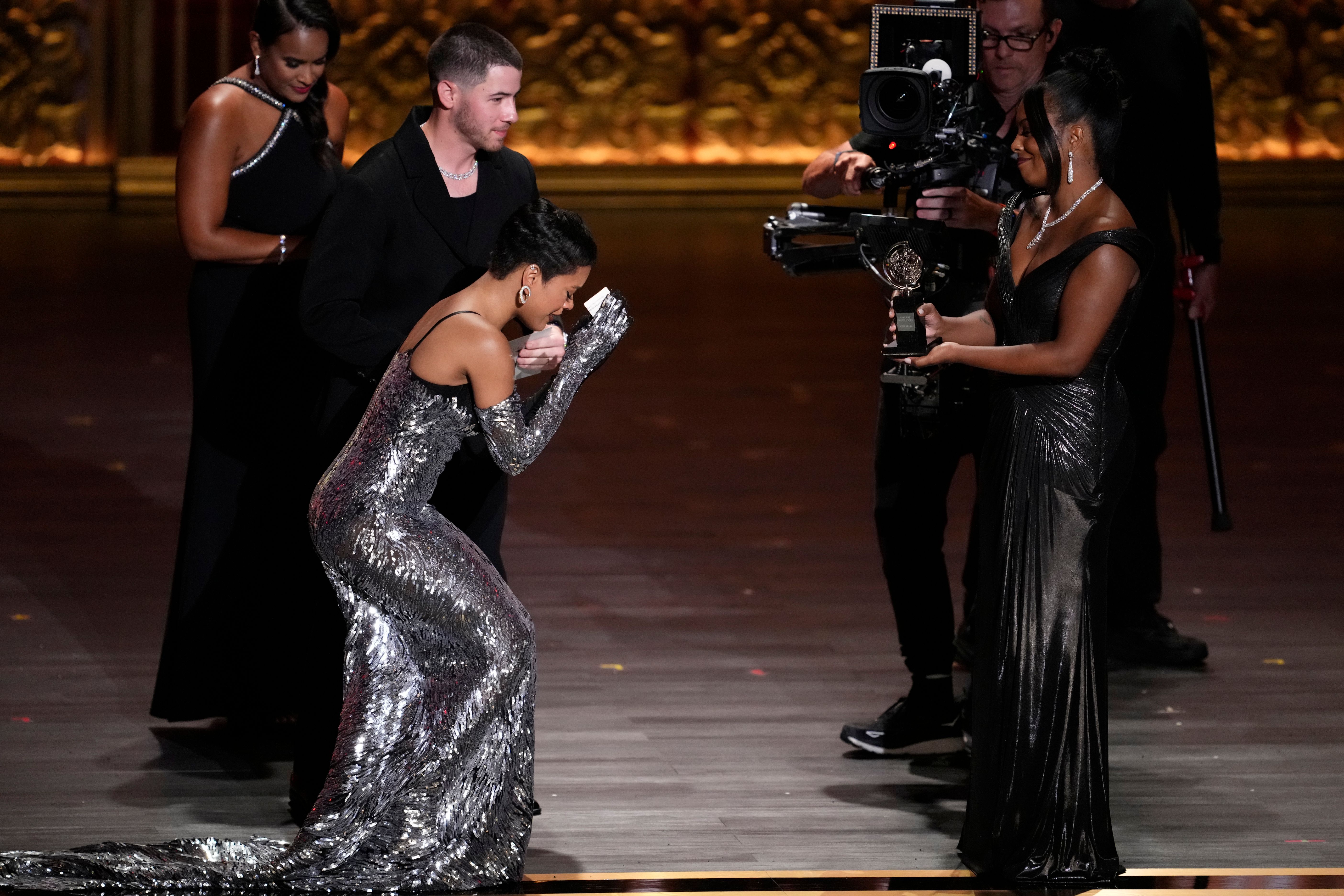 Tonys moments: Hillary Clinton and (sort of) Jay-Z in the house Tonys moments: Hillary Clinton and (sort of) Jay-Z in the house