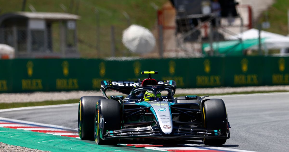 Mercedes boss says anonymous accusation that team is sabotaging Hamilton is groundless ‘abuse’