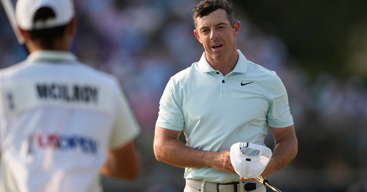 Rory McIlroy’s two missed short putts cost him a shot at winning the U.S. Open