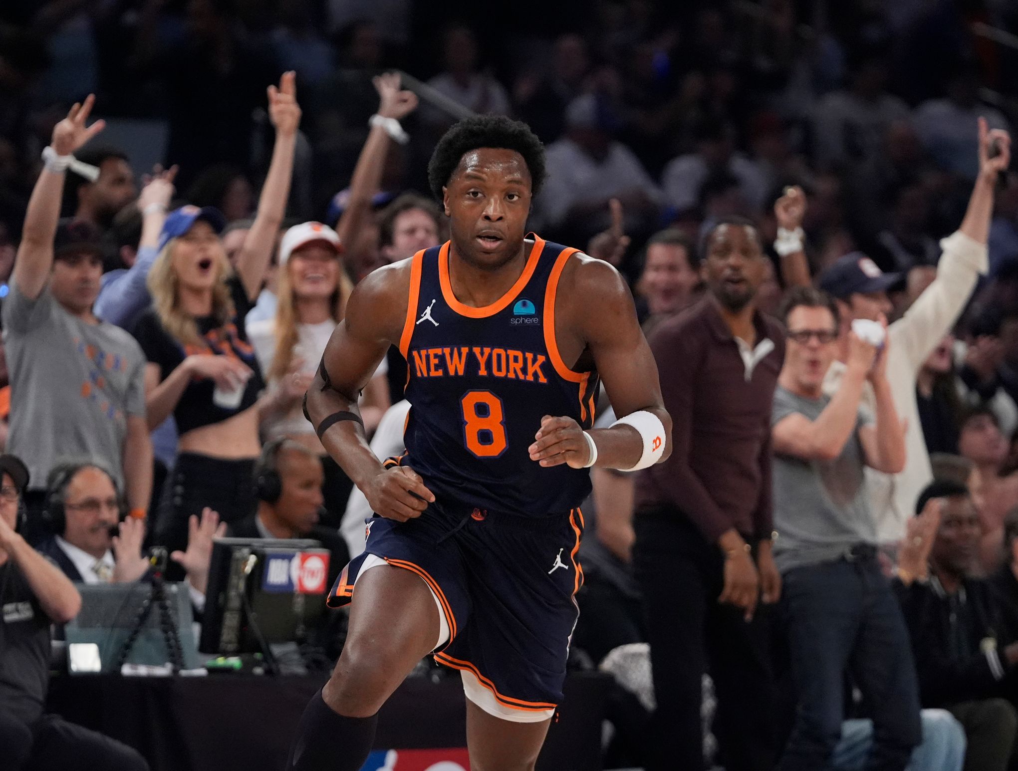 OG Anunoby will stay with the New York Knicks on a 5-year deal, AP 