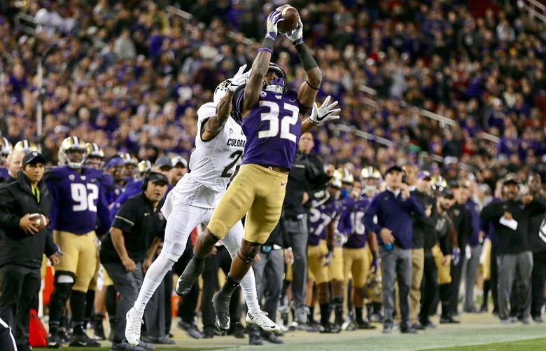 Huskies linebacker Budda Baker intercepts a pass intended for Buffaloes wide receiver Devin Ross in the second quarter. Baker stepped out of bounds so the interception was nullified but it forced fourth down and a punt for the Buffaloes.


The Washington Huskies faced off against the Colorado Buffaloes in the Pac-12 championship game on Friday, December 2, 2016, at Levi’s Stadium in Santa Clara, California.