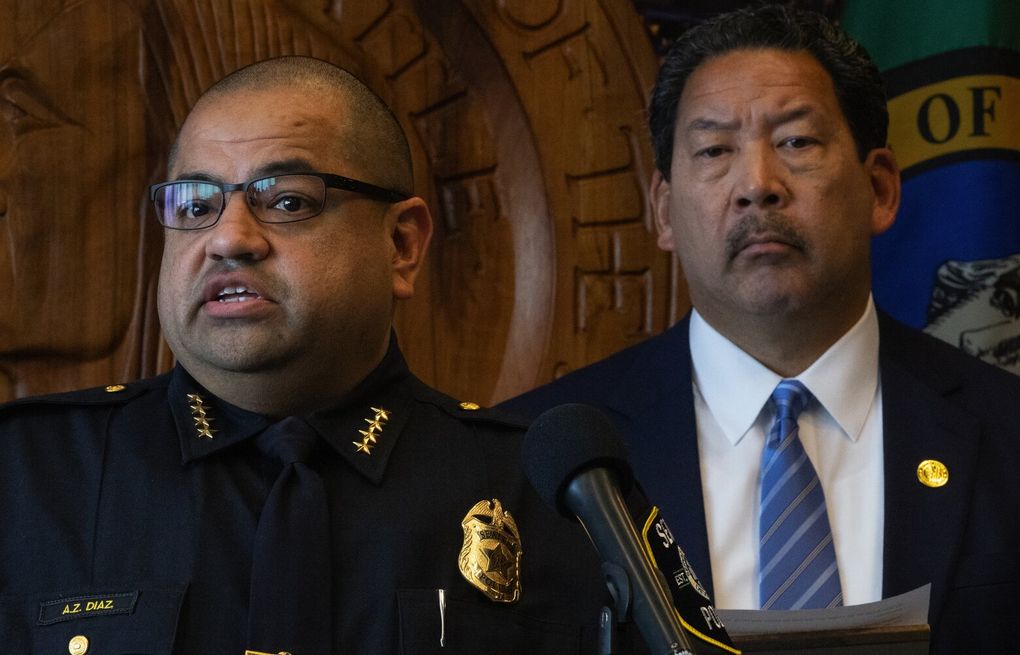 Female Seattle police officers alleging discrimination sue city, department