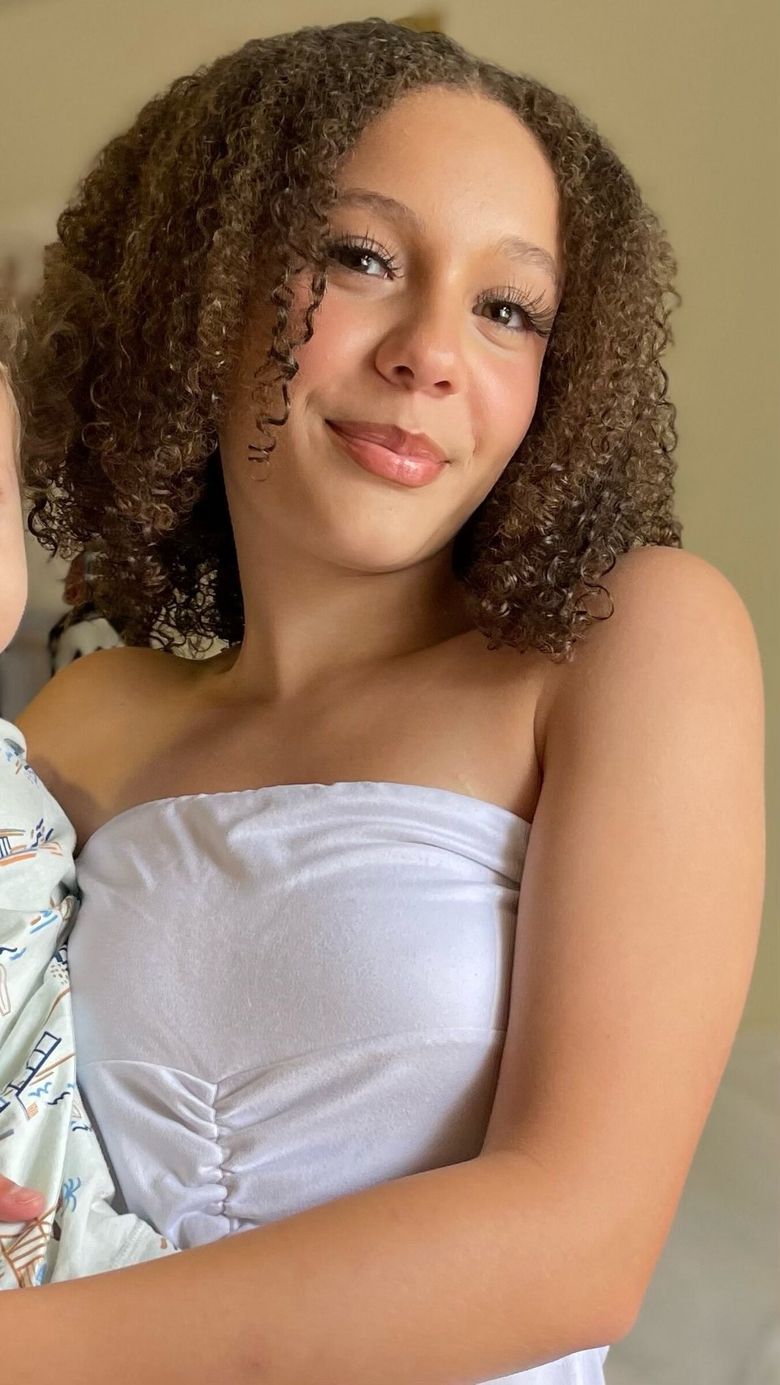 린우드 올더우드몰 총격사건으로 13세 소녀 사망