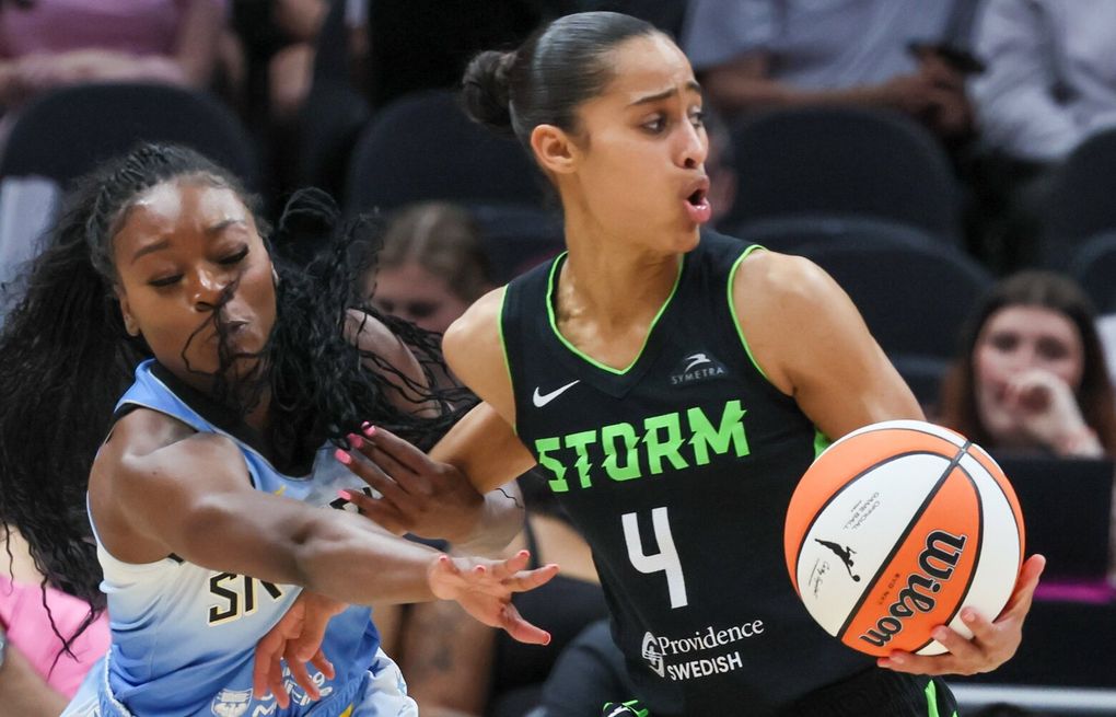 Chennedy Carter, Angel Reese help Chicago Sky snap Storm's home winning  streak | The Seattle Times
