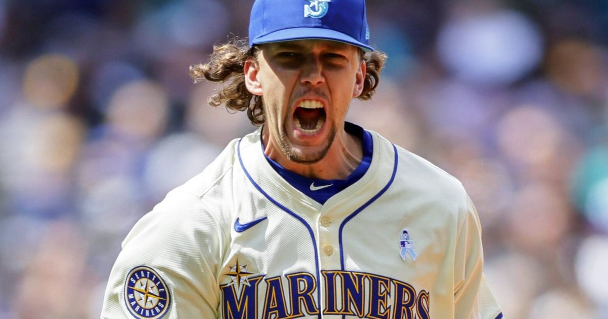 Gilbert'S First Mlb Hit: A Star Is Born? Fans React! - hi16rjw