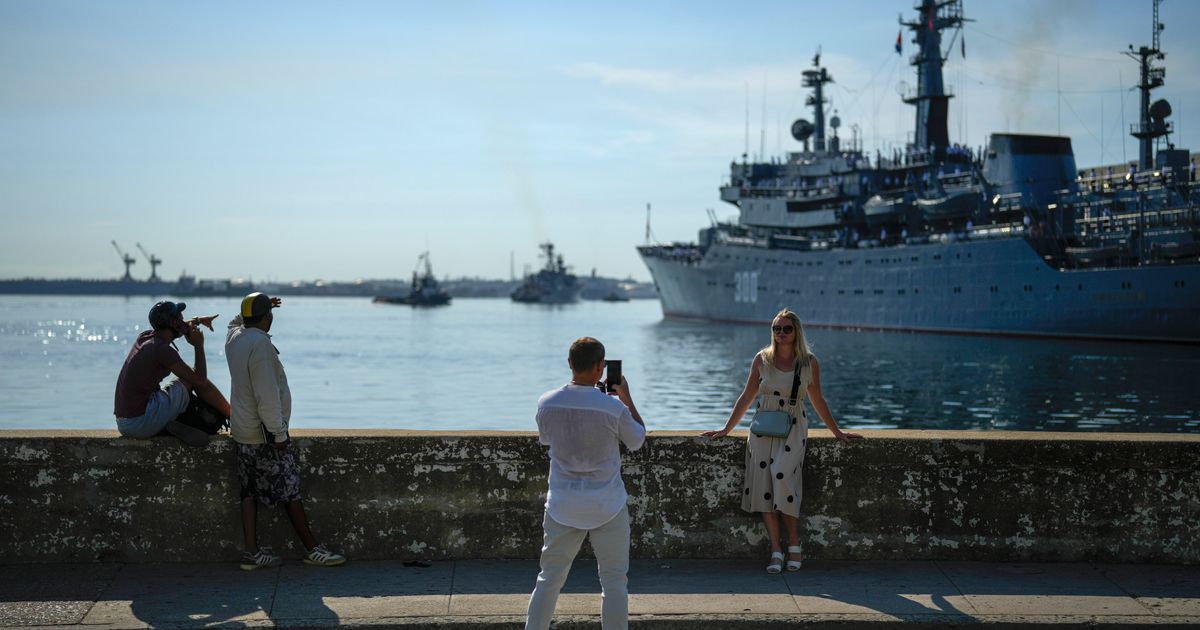 In a show of growing ties, Russian warships make a new visit to Cuban waters