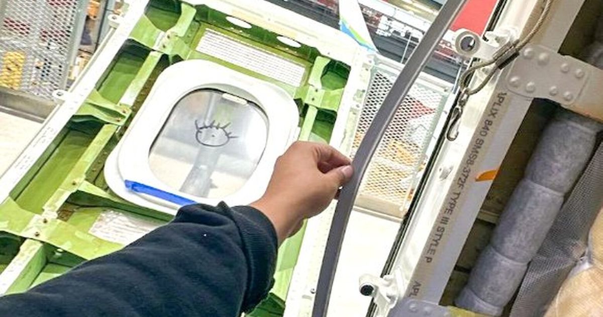 波音工厂失误导致阿拉斯加航空飞机机身破裂