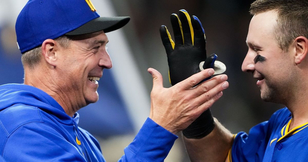 Cal Raleigh on new Mariners manager Dan Wilson: ‘He’s always been there ...