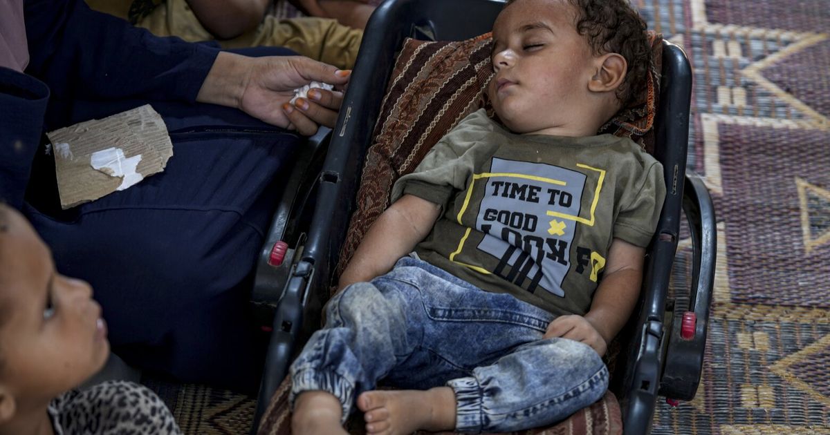 Tras 11 meses de guerra, Gaza se enfrenta a una nueva amenaza: la polio