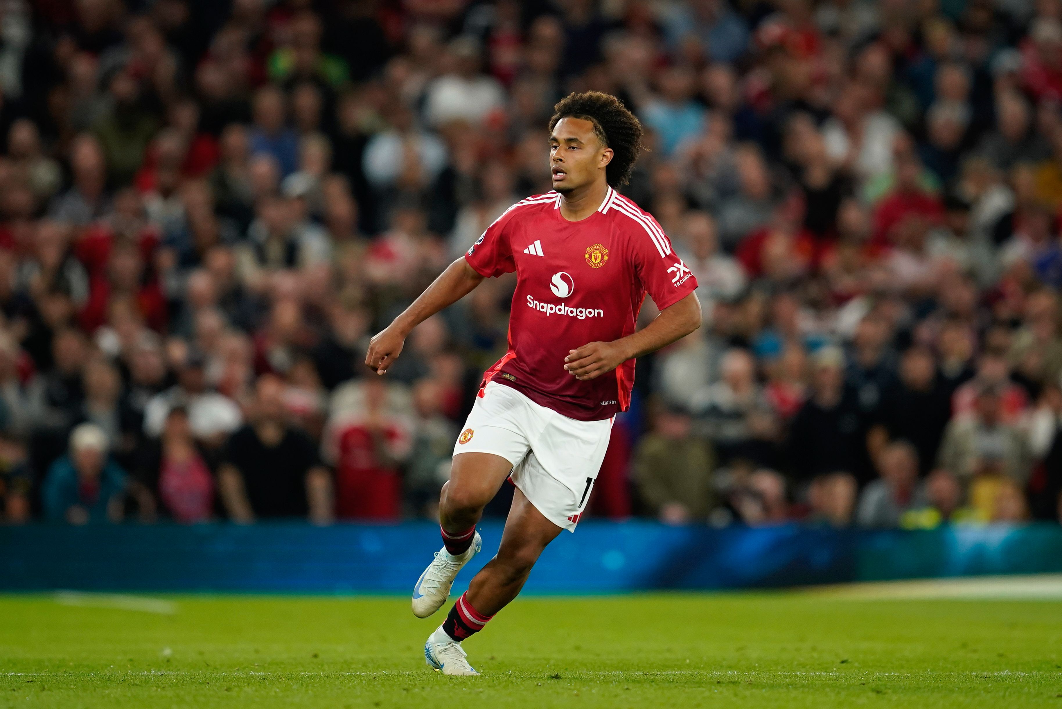 Zirkzee scores on debut for Man United in 1-0 win over Fulham on