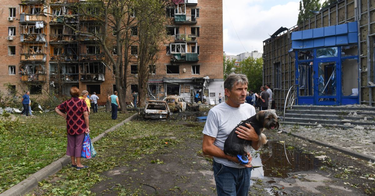 Dos muertos en ataques rusos en la región de Kiev, incluido un niño de 4 años