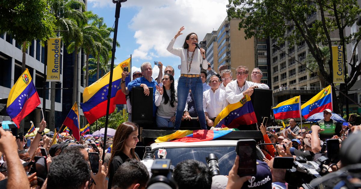 Opositores de Maduro salen a las calles para reactivar protestas que disputan resultados electorales venezolanos