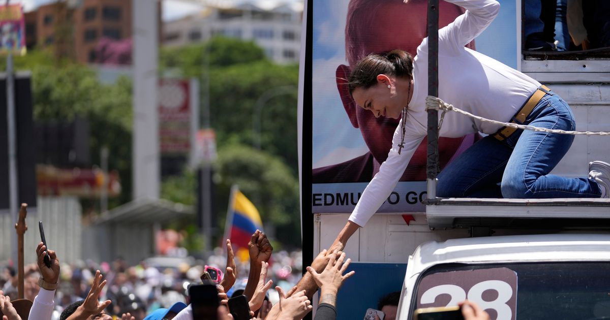 Líder opositor se suma a manifestación para pedir revocar resultados de elecciones presidenciales en Venezuela