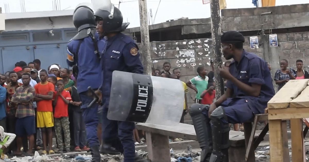 Un intento de fuga en una prisión del Congo deja 129 muertos y el caos se desata con una estampida y disparos