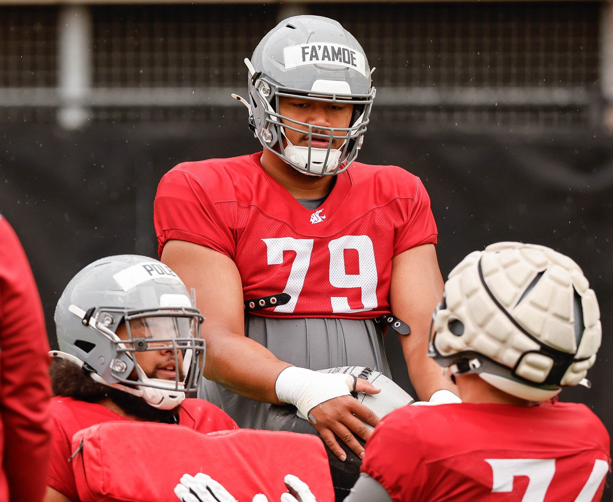 WSU OL Fa'alili Fa'amoe nearing a return from knee injury