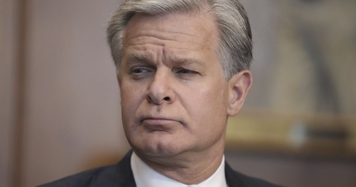 FBI Director Wray says he intends to resign before Trump takes office ...