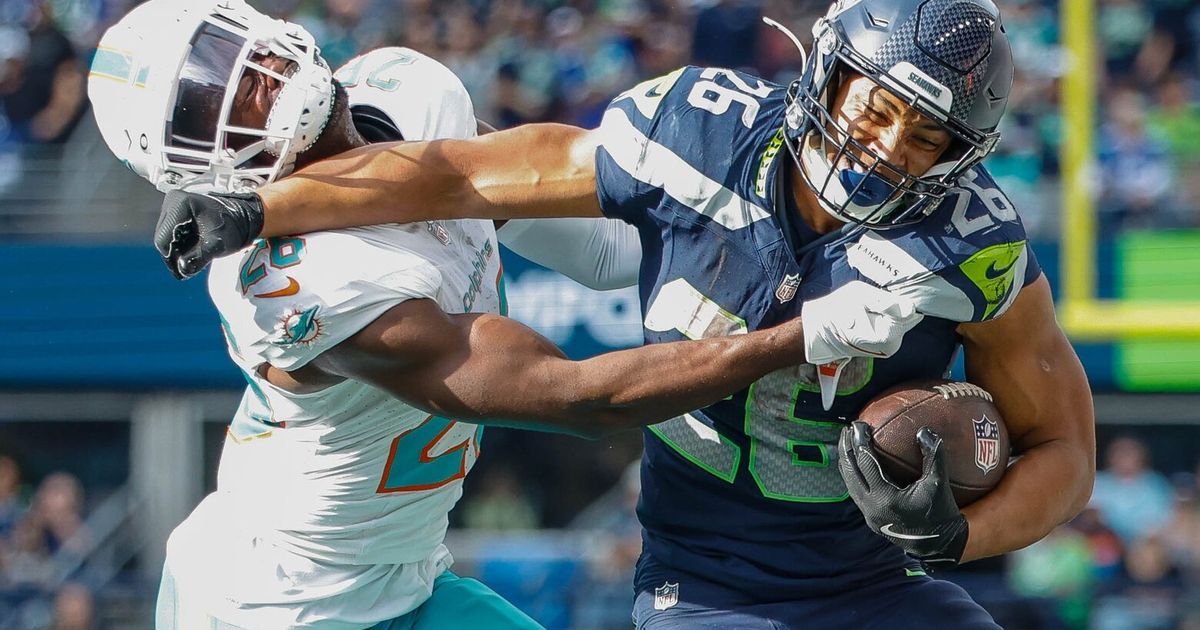 Seahawks improve to 3-0 after penalty-filled win against Dolphins | The  Seattle Times