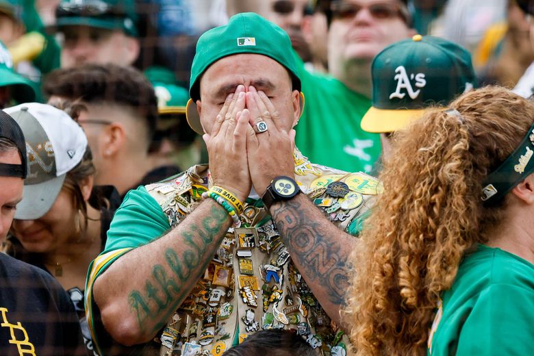 A’s take the field one last time for Oakland at T-Mobile Park