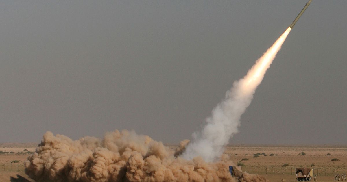 US believes Iran has transferred short-range ballistic missiles to Russia, AP sources say