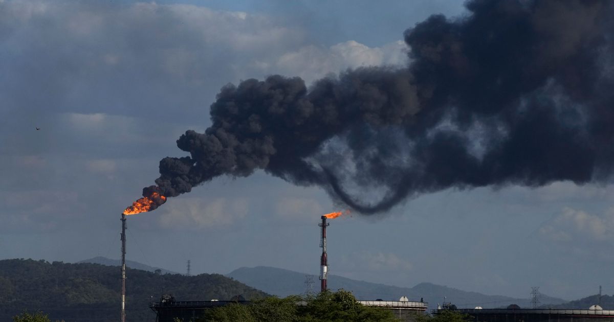 Oposición venezolana pide a EEUU cancelar licencias petroleras para presionar a Maduro