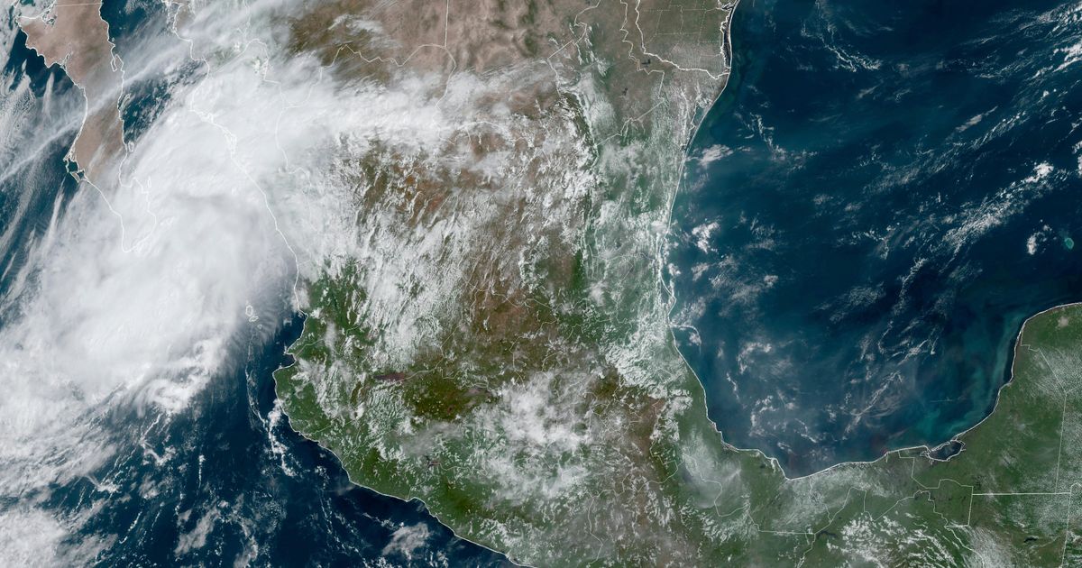 La tormenta tropical Ileana se dirige hacia resorts de Los Cabos trayendo fuertes lluvias