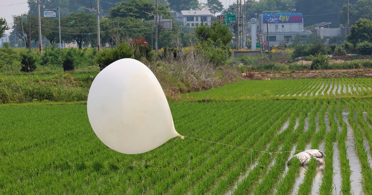 Corea del Sur afirma que Corea del Norte volvió a lanzar globos sospechosos de transportar basura a través de la frontera