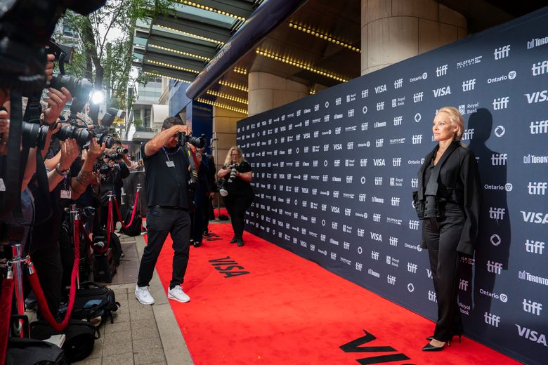 Pamela Anderson takes a bow at TIFF for 'The Last Showgirl' | The Seattle  Times