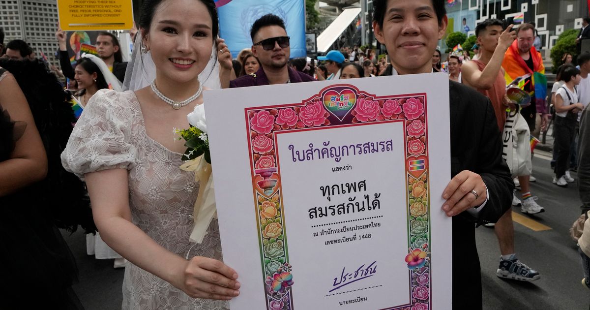 Tailandia legaliza el matrimonio entre personas del mismo sexo y permite que las parejas se casen a partir de enero