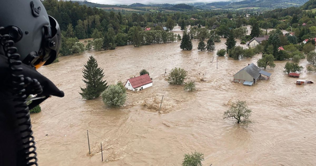 Budapest y Wroclaw (Polonia) refuerzan las riberas de sus ríos ante nuevas inundaciones en Europa central