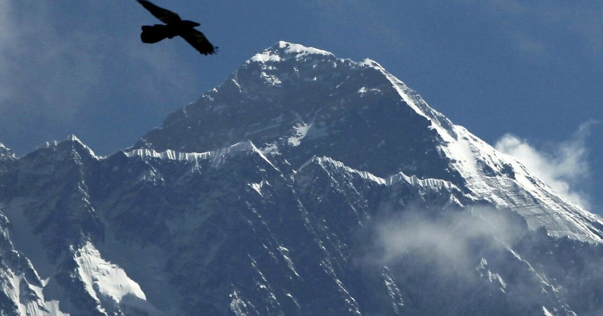 Por qué el Monte Everest crece cada año