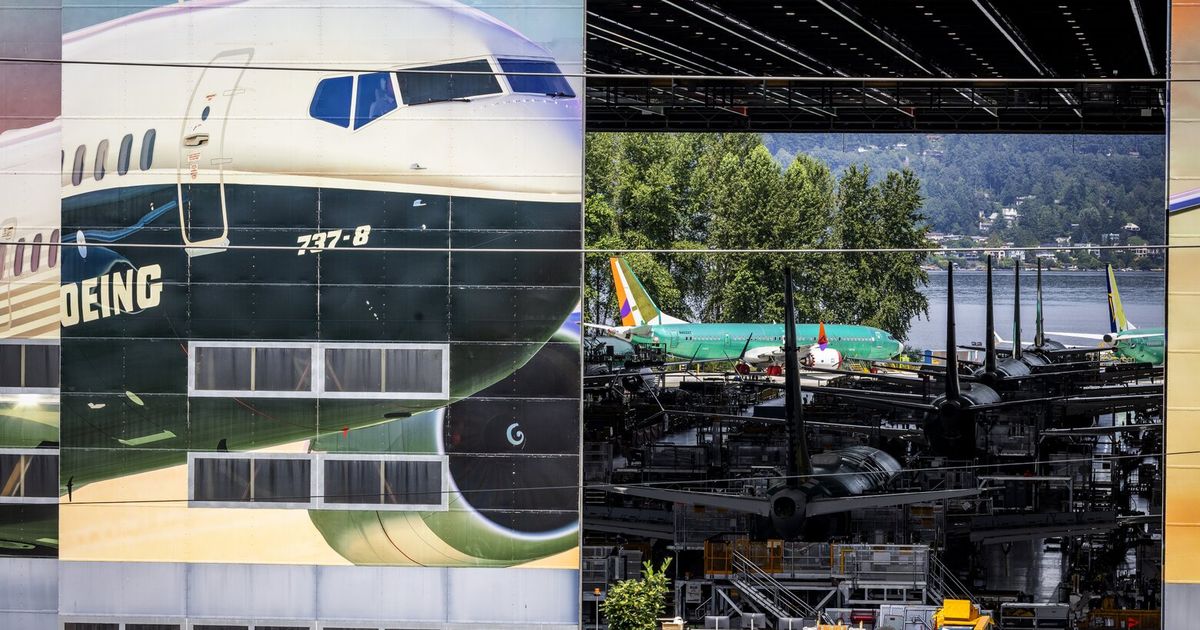 Boeing layoff plan suggests deep whitecollar job cuts The Seattle Times