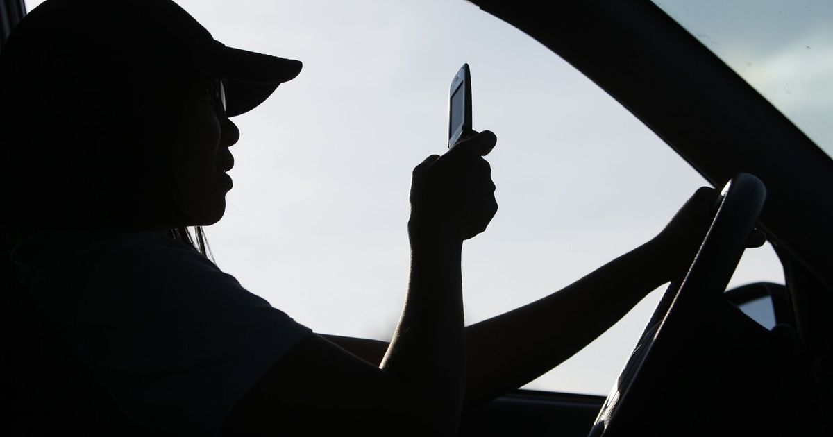 WA drivers can’t put down their phones, new data shows