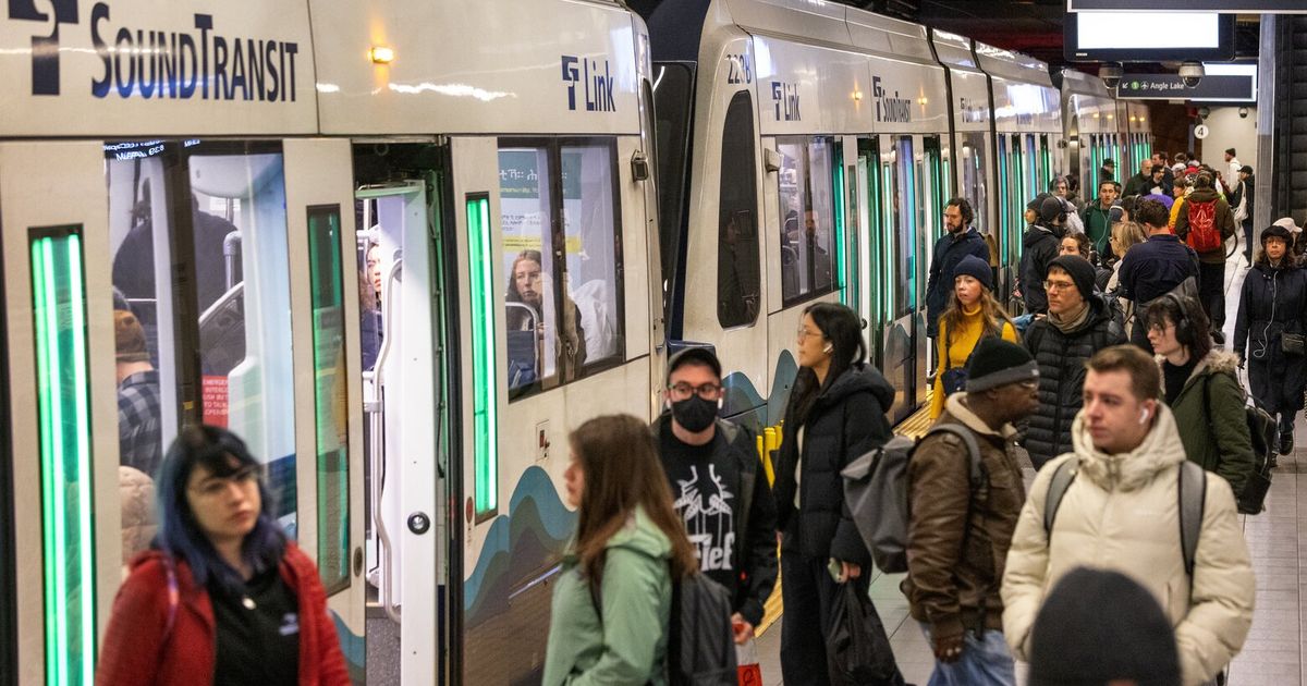 Another North Seattle light rail breakdown slows passengers The