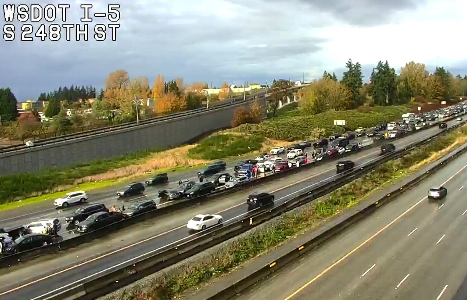 k*様 WYM CRASH PILE MODIFIED FATIGUE After 45-car pileup in Kent, I-5 reopens; no serious injuries