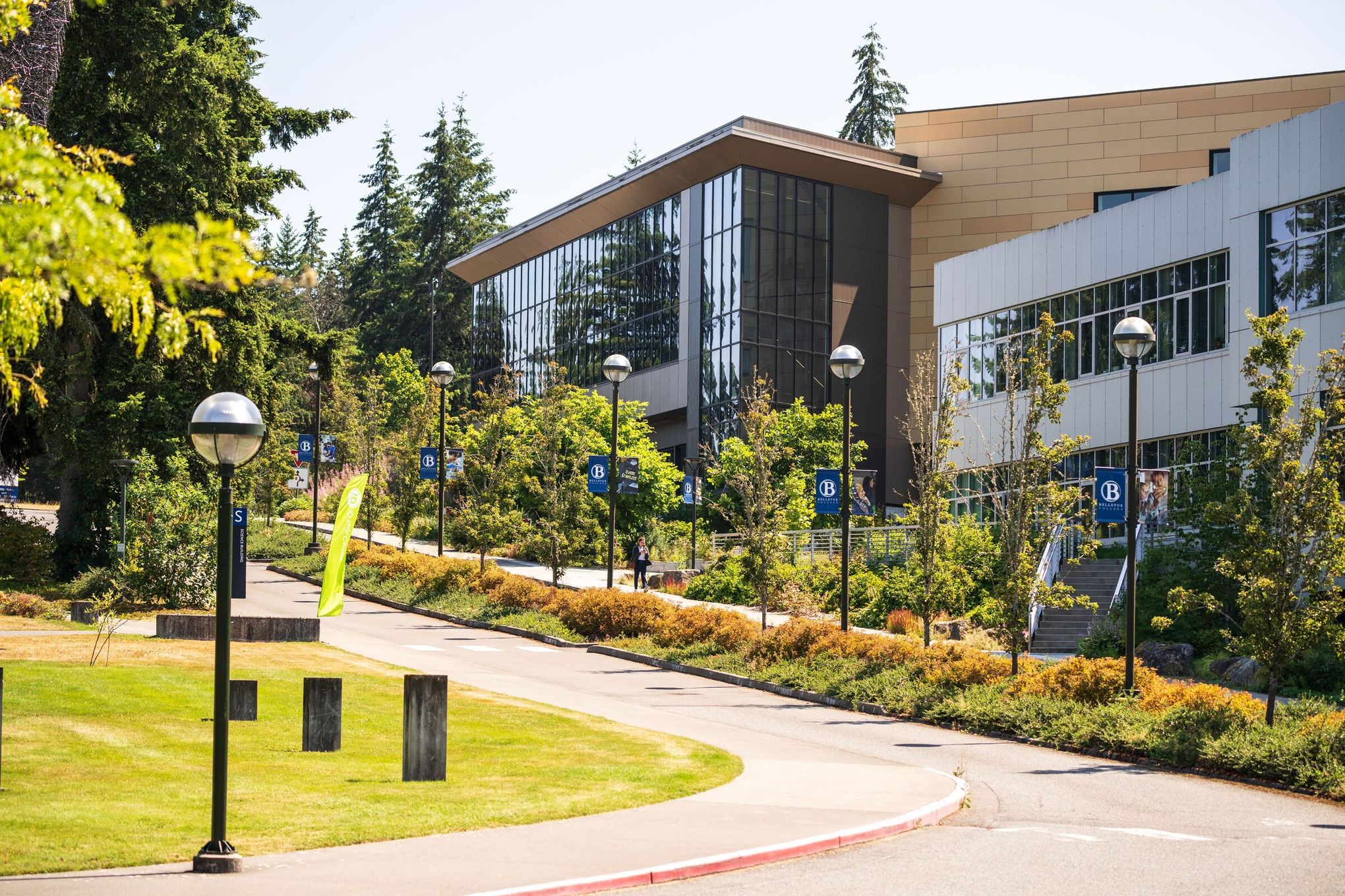 Ohio State president Carter commits to regional campuses during visits, image size:2040x1360