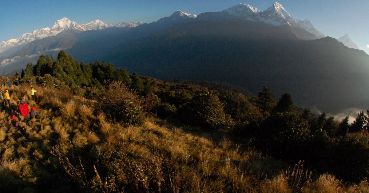 Cinco alpinistas rusos mueren al caer en el séptimo pico más alto del mundo