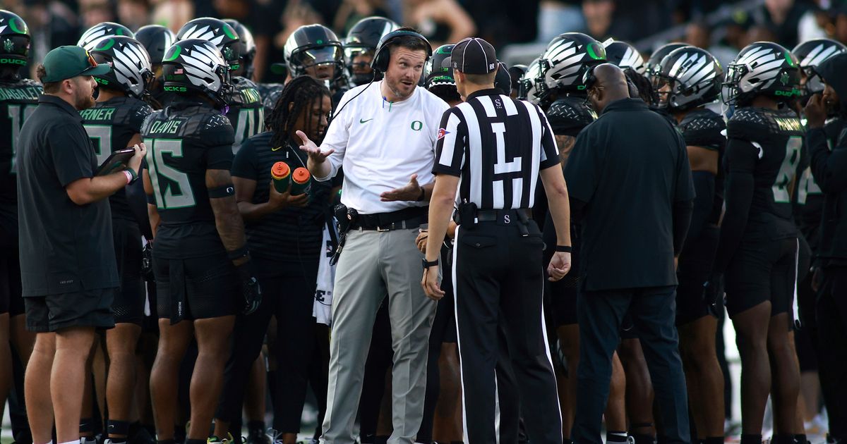 Too many men: No. 2 Oregon purposely induced late penalty in win over No. 4 Ohio State