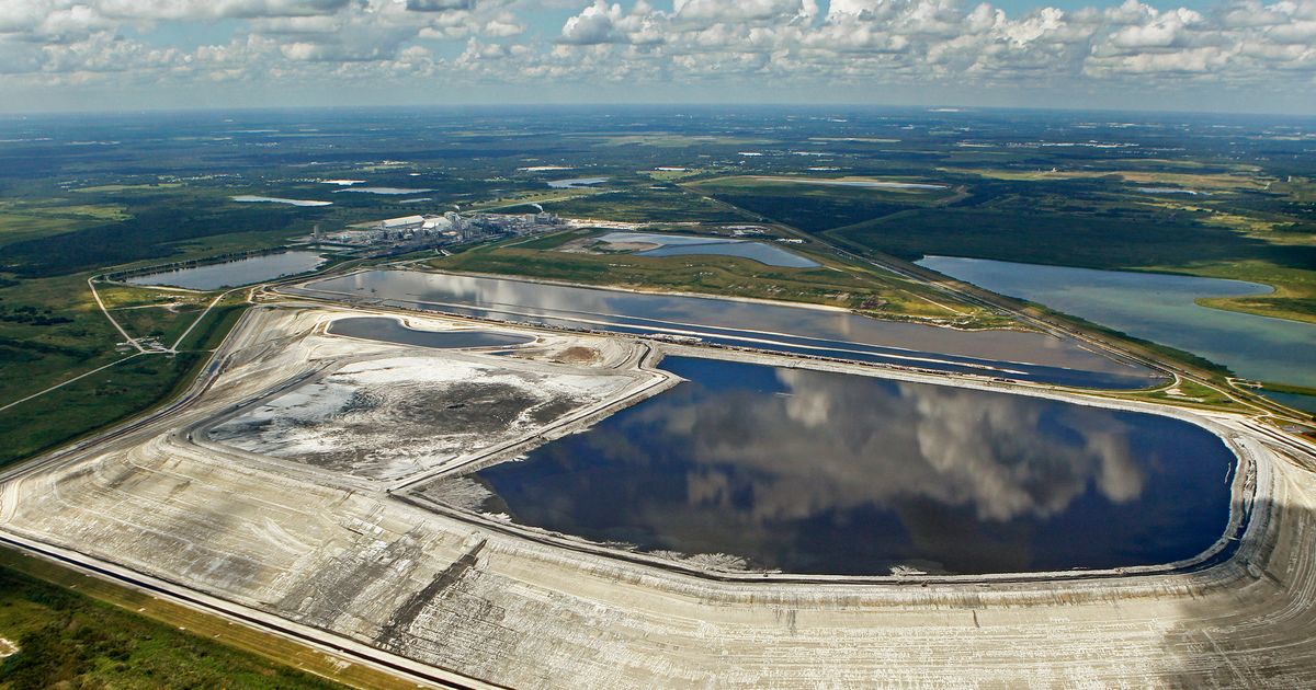 Polluted waste from Florida’s fertilizer industry is in the path of