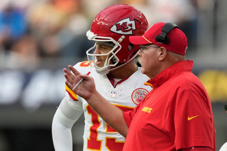 Patrick Mahomes sees himself turning the corner amid a slow start, even as  the Chiefs are 4-0 | The Seattle Times